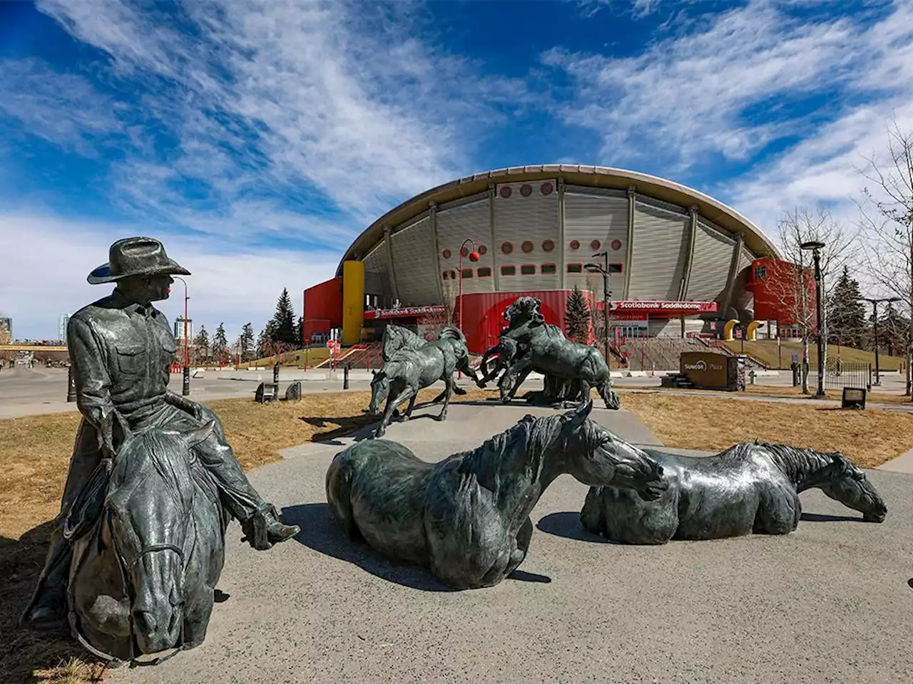 No new details on Calgary arena deal as committee meets behind closed doors