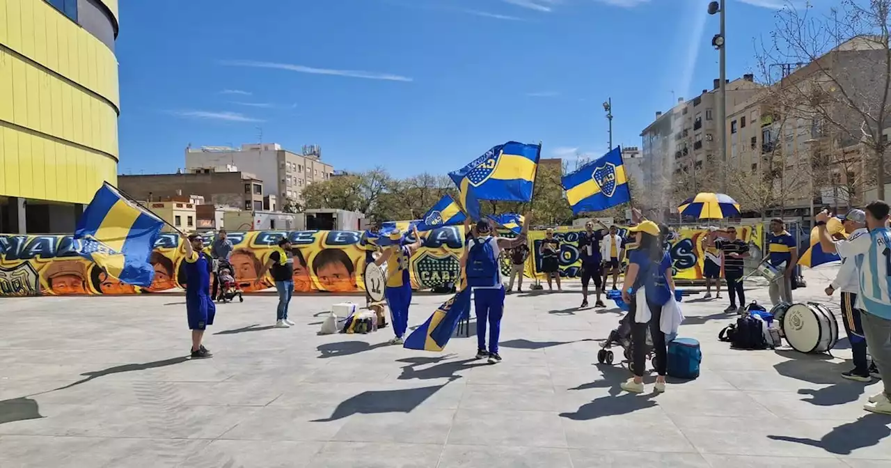 Video: la locura de los hinchas de Boca por Riquelme y Palermo en España