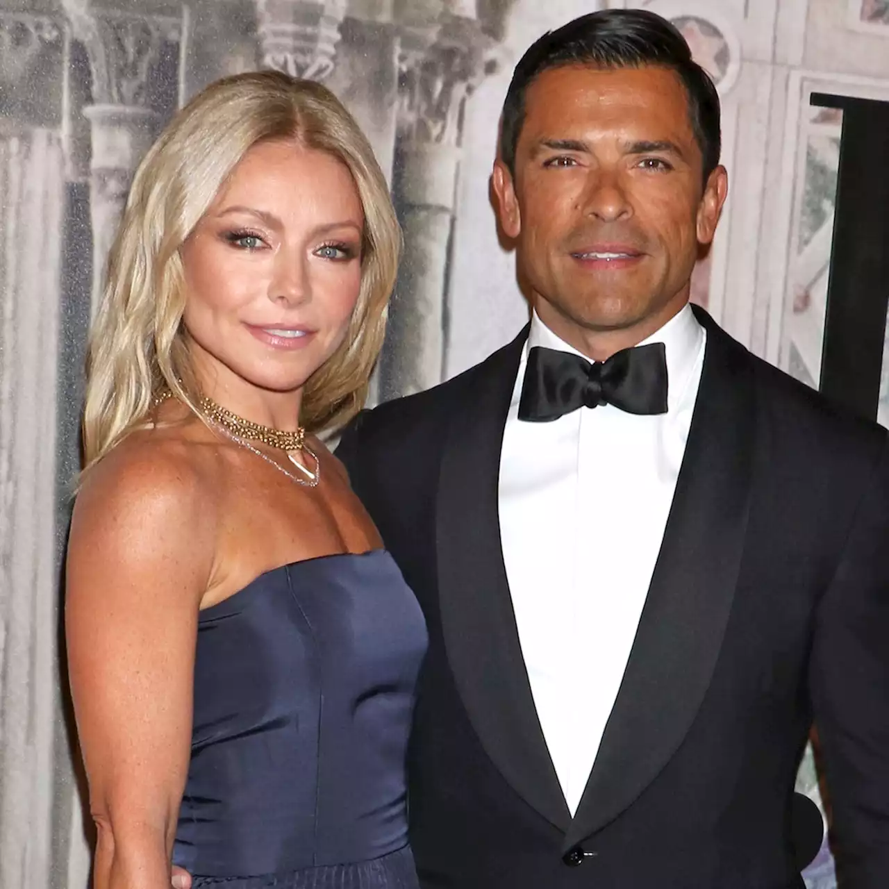 Kelly Ripa Details Her 'Ludicrous' Sex Life With Husband Mark Consuelos - E! Online