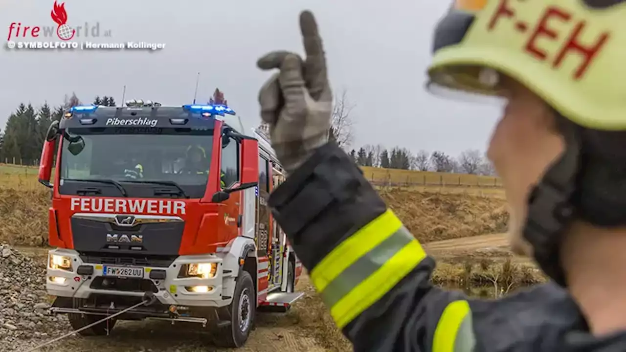 Tirol: Mit Traktor bei Holzarbeiten in Tarrenz in Starkenberger See gestürzt