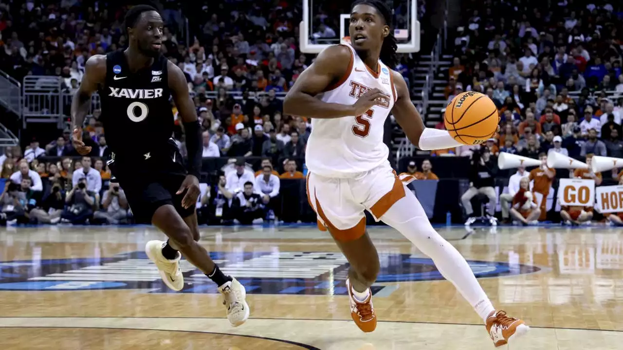 Texas blows out Xavier 83-71 for spot in NCAA Elite Eight