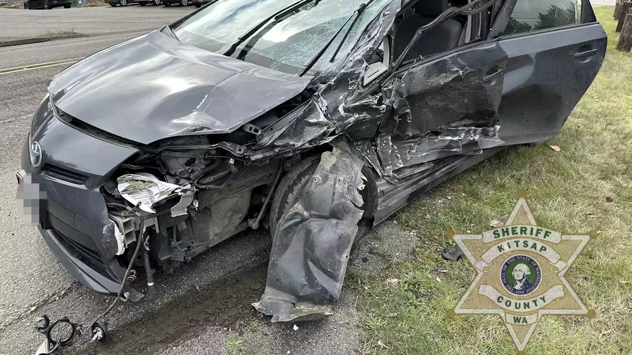 Prius with two young children collides with truck in Port Orchard