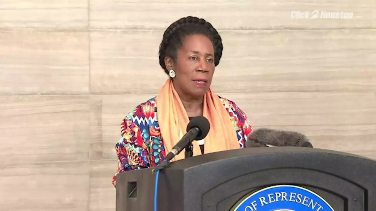 Congresswoman Sheila Jackson Lee calls on federal government to stop TEA takeover of HISD