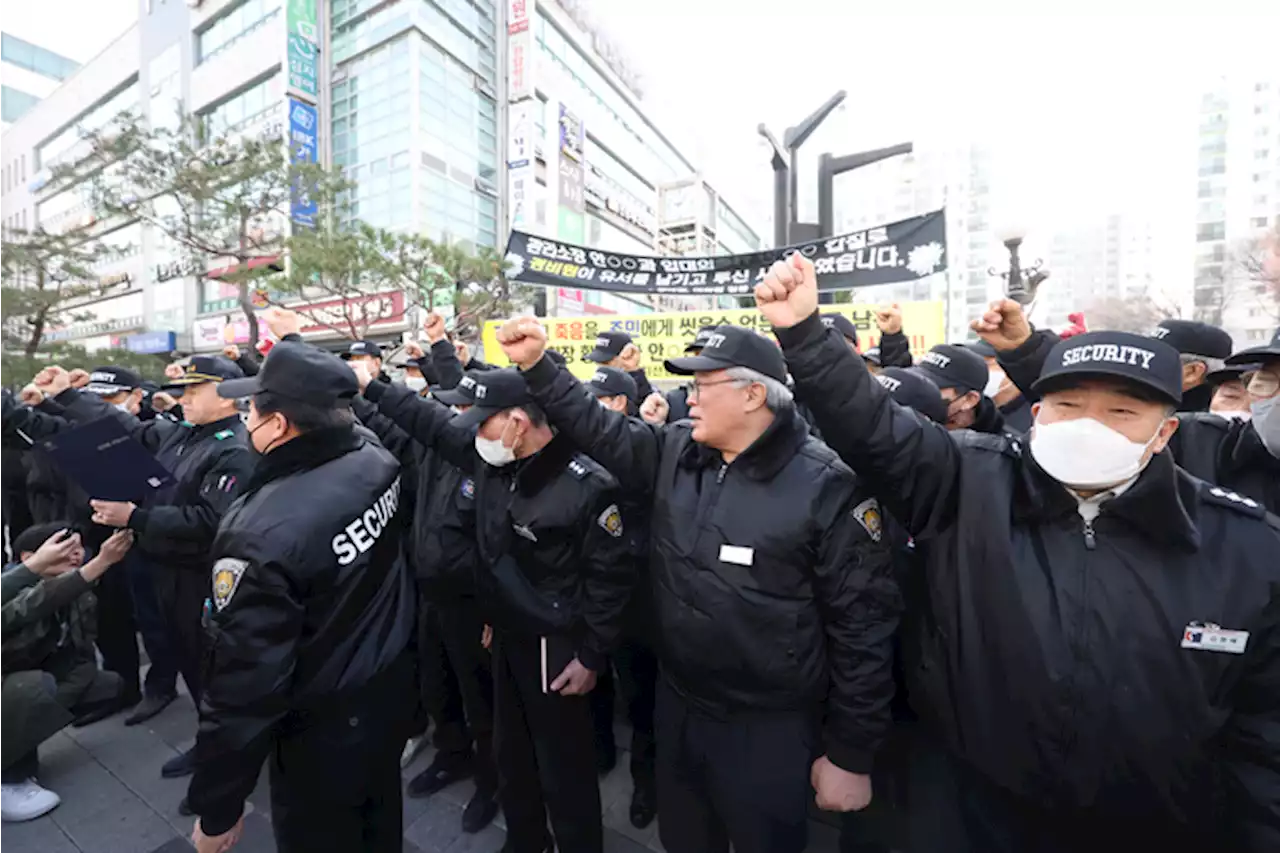 경비원 사망한 대치동 아파트…‘감시직’ 승인 취소될까