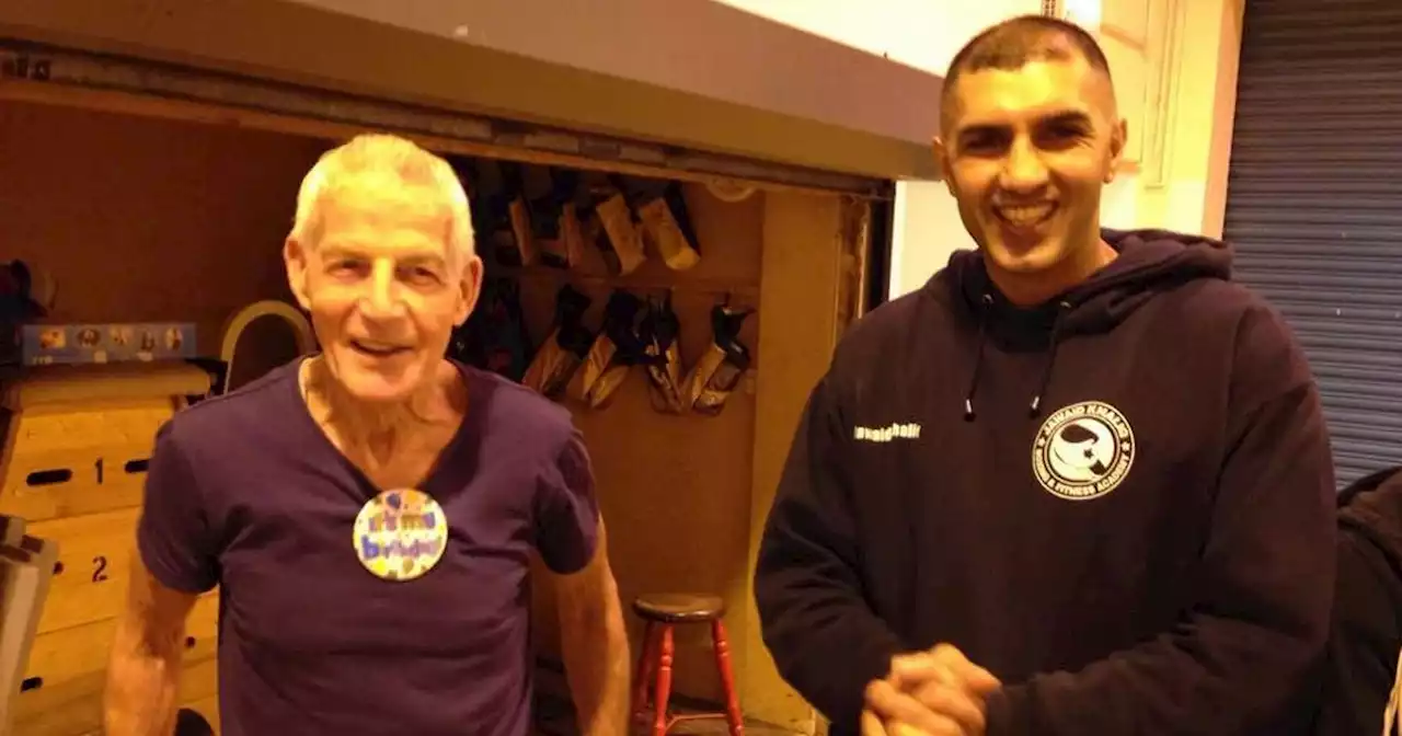 Tributes pour in for 'true gentleman' who trained boxing champion