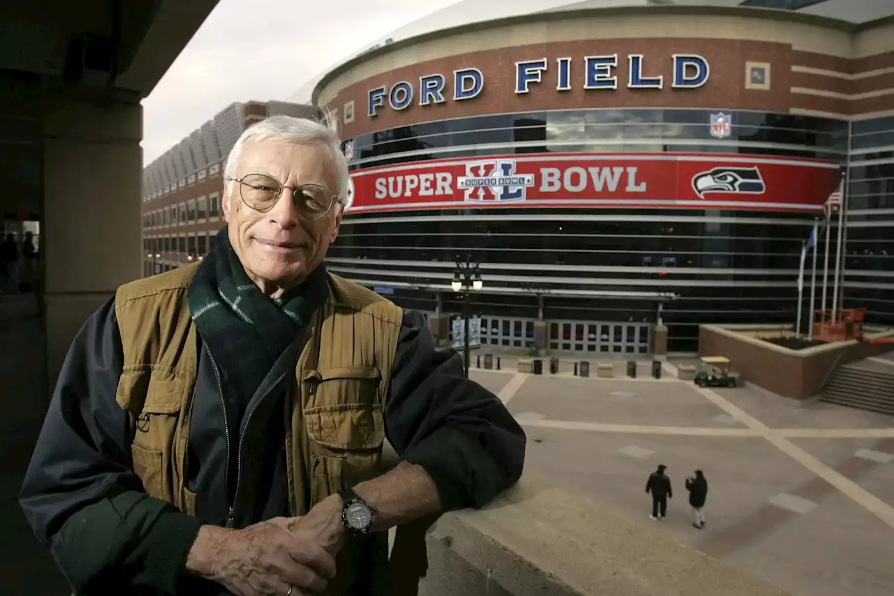 Jerry Green, writer who covered first 56 Super Bowls, dead at 94