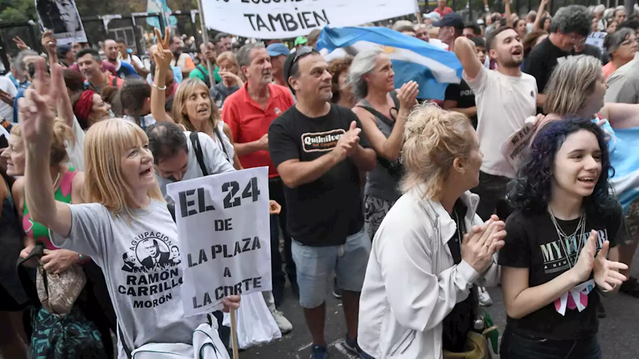 La marcha llegó hasta los Tribunales para exigir una 'democracia sin mafias judiciales' | Repudió a la Corte Suprema y a la proscripción a Cristina Kirchner.