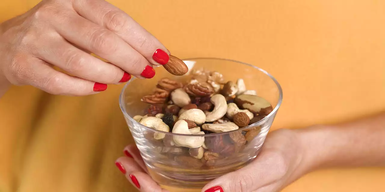 Researchers Find a Handful of Nuts a Day Could Lower Your Heart Disease Risk