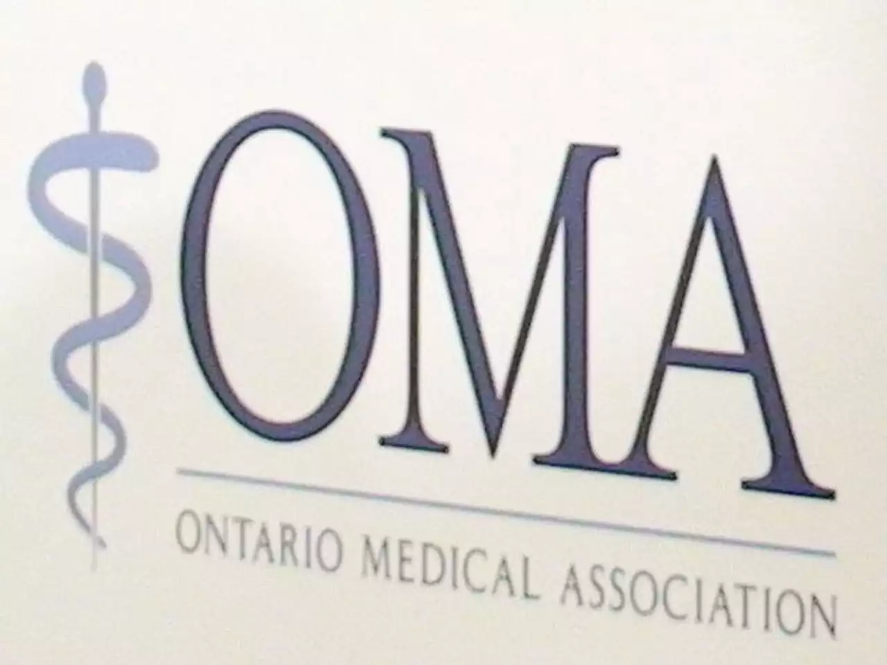 Ontario doctors blast province for ending health care for uninsured residents