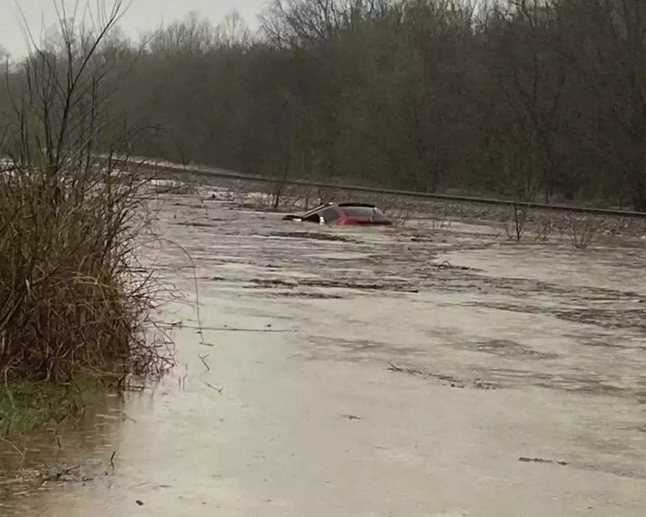 Mississippi tornadoes kill 23, injure dozens overnight