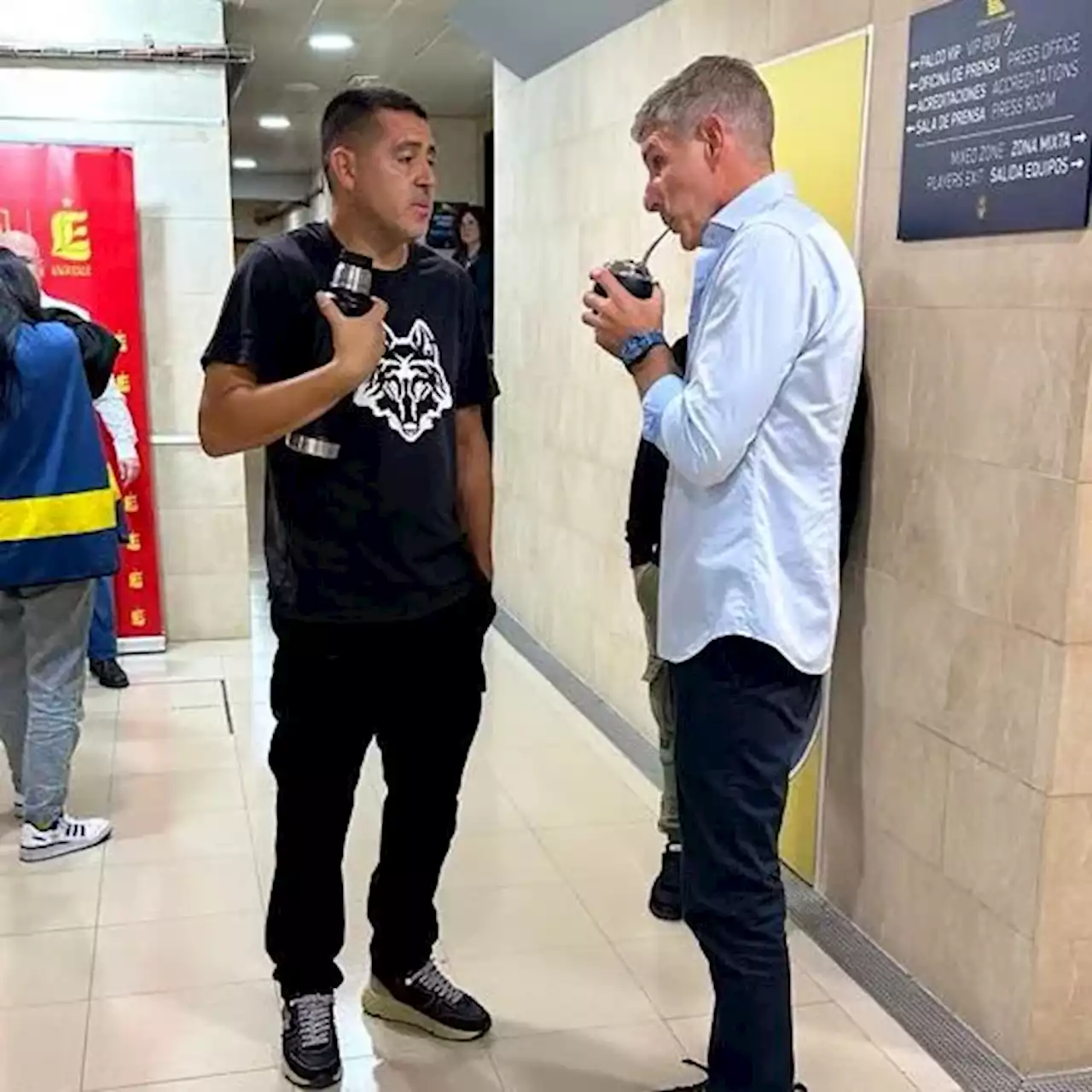 ÍDOLOS DE BOCA: La CHARLA entre Riquelme y Palermo en su reencuentro en Villarreal - TyC Sports