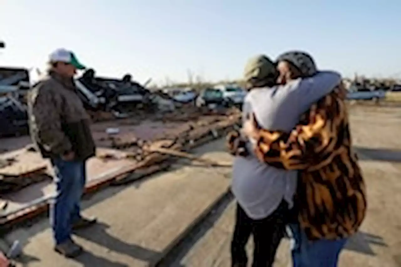 Tornadoes tear through rural Mississippi and Alabama, killing 24