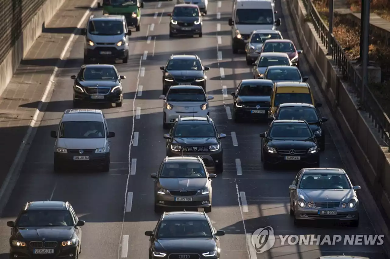 EU 2035년부터 내연기관차 퇴출에 독일 합의…합성연료는 인정 | 연합뉴스