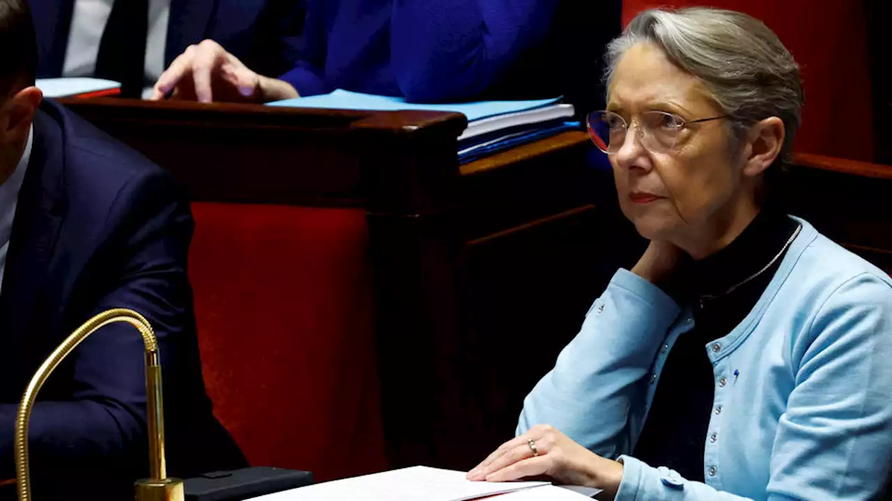 Recours limité au 49.3, négociations avec les syndicats... Elisabeth Borne joue la carte de l'«apaisement»