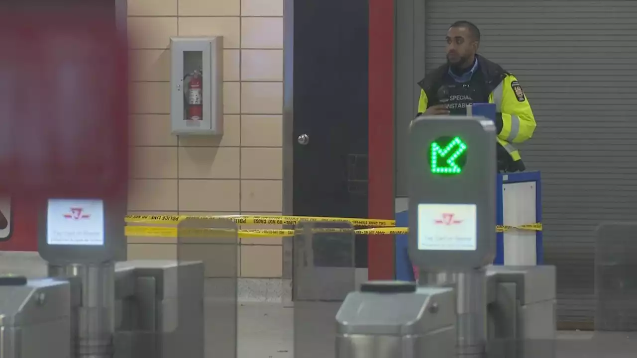 Male dead following stabbing at Keele Subway Station, police searching for 1 suspect