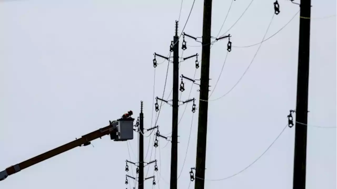 Thousands of customers remain without power in Ontario following windstorm