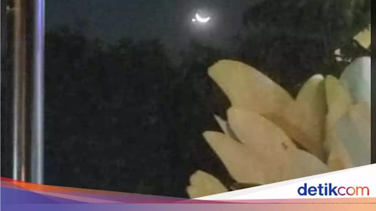 Bukan Bintang, Ini Objek yang Bersinar Dekat Bulan di Langit Medan