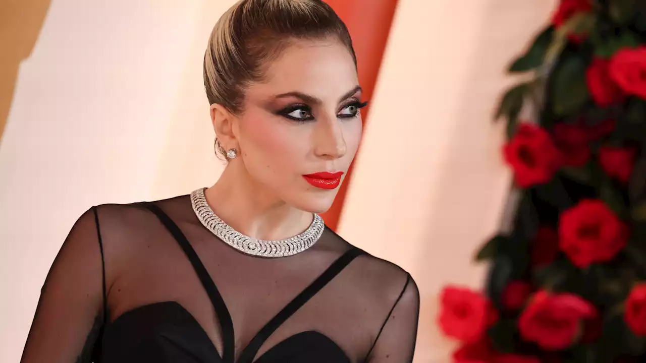 Les premières images de Lady Gaga dans la peau d’Harley Quinn sont enfin dévoilées