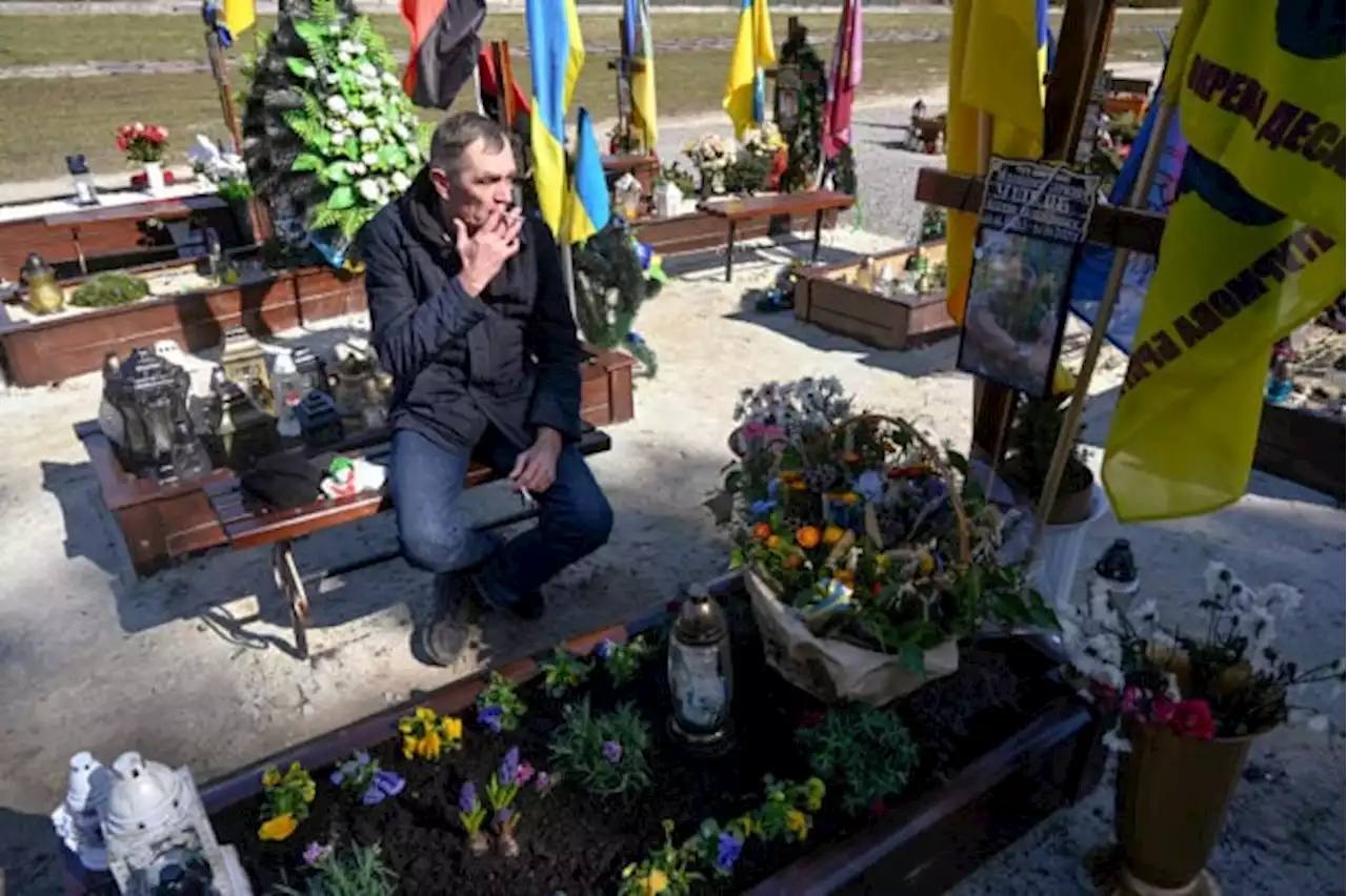 Love, pain and loss at historic Ukraine cemetery