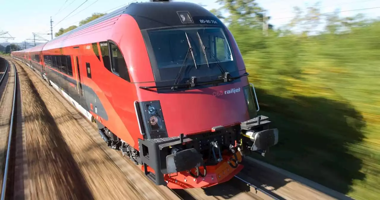 Chaos auf der Westbahnstrecke: Drohung mit Zugräumung