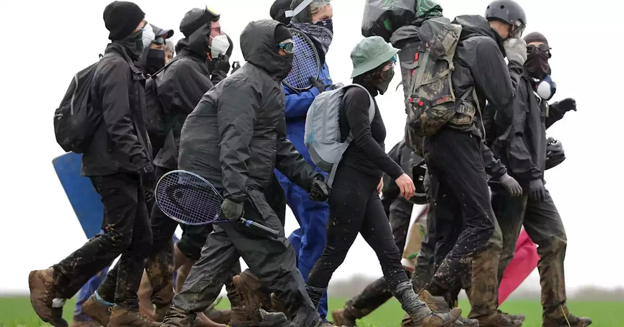 Sainte-Soline : les organisateurs saluent une mobilisation «historique»