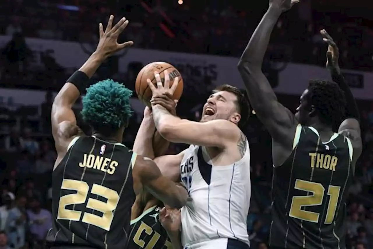 Dallas s'enlise avec une deuxième défaite en deux jours contre les Hornets en NBA