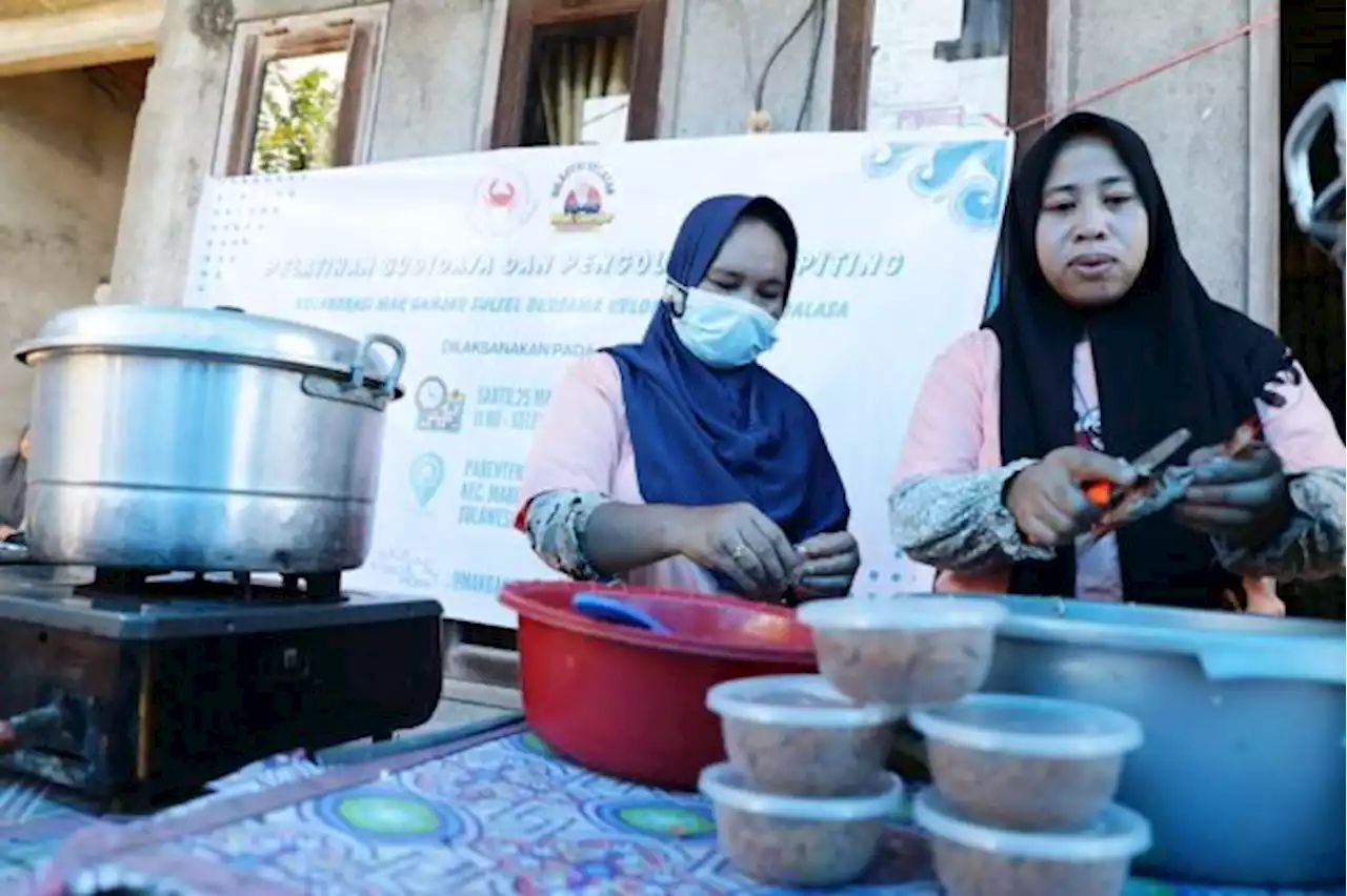 Mak Ganjar Sulsel Gelar Pelatihan Membuat Abon dari Kepiting