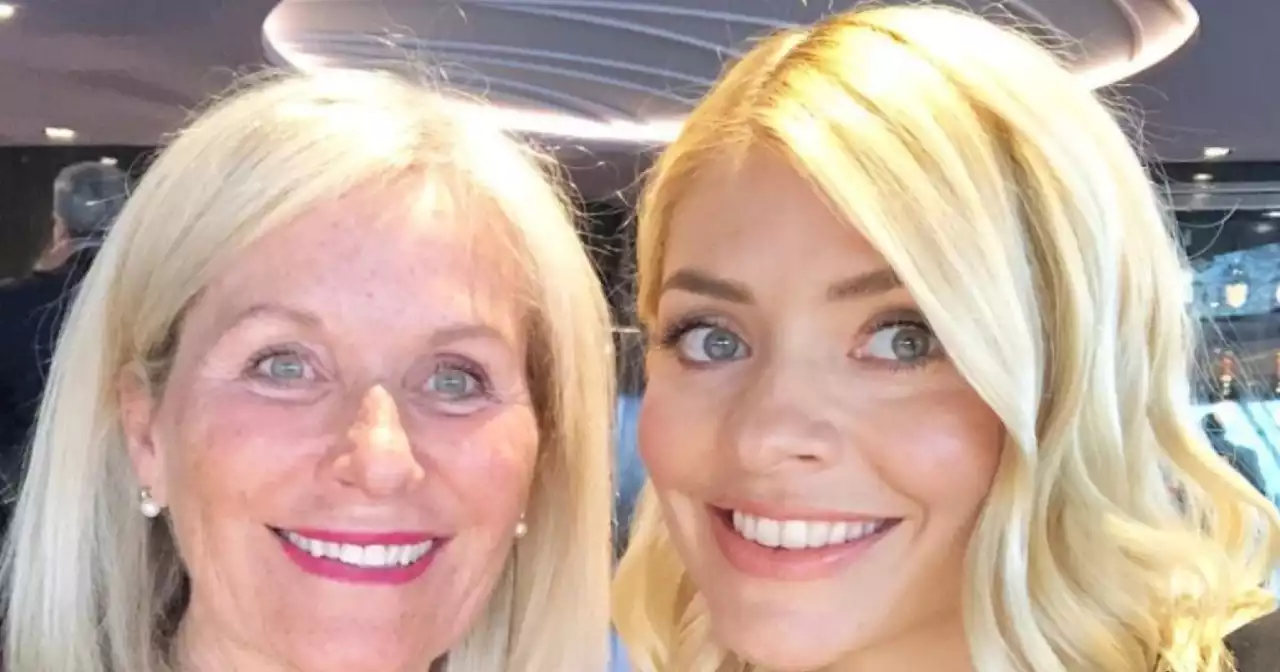 Holly Willoughby stuns fans with 'goddess' mum on trip with rarely seen daughter