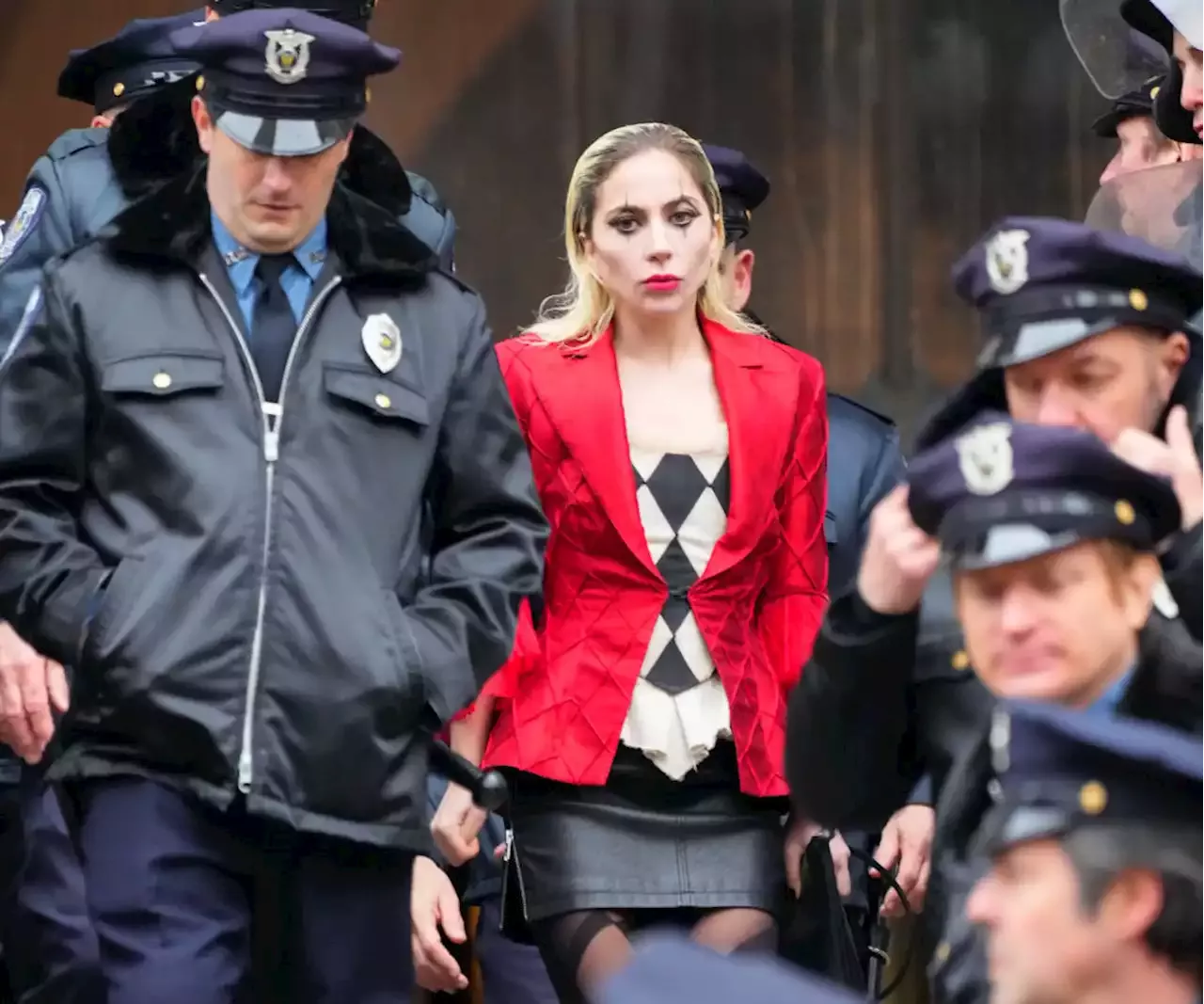 Lady Gaga Steps Out As Harley Quinn In 'Joker 2' Set Photos | United ...