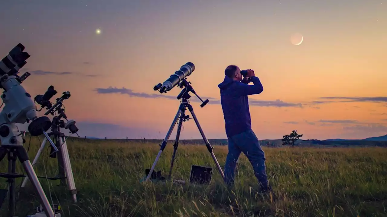 What equipment do you need to see and photograph the planets