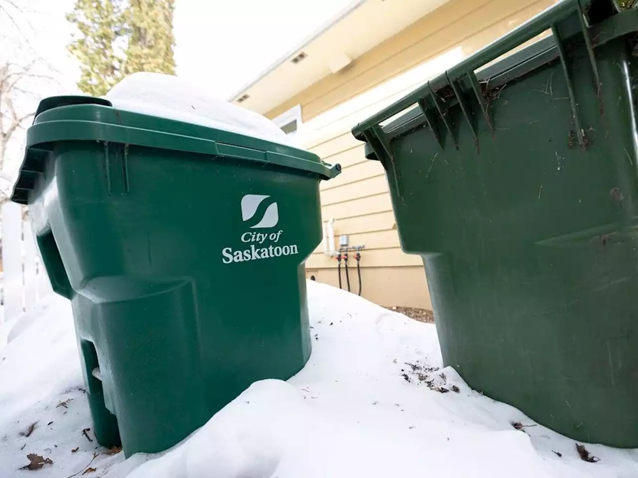 Letters: City hall's green cart rollout fails Saskatoon taxpayers