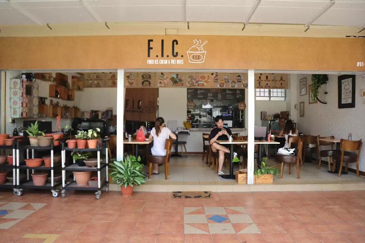 F.I.C. is the newest addition to Ang Mo Kio, bringing rarely found dessert of fried ice cream & Vietnamese bites