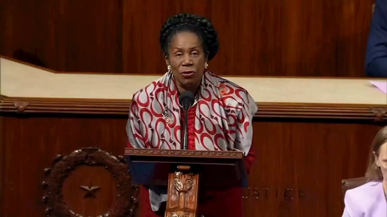 Congresswoman Sheila Jackson Lee joins crowded field running in Houston mayoral race