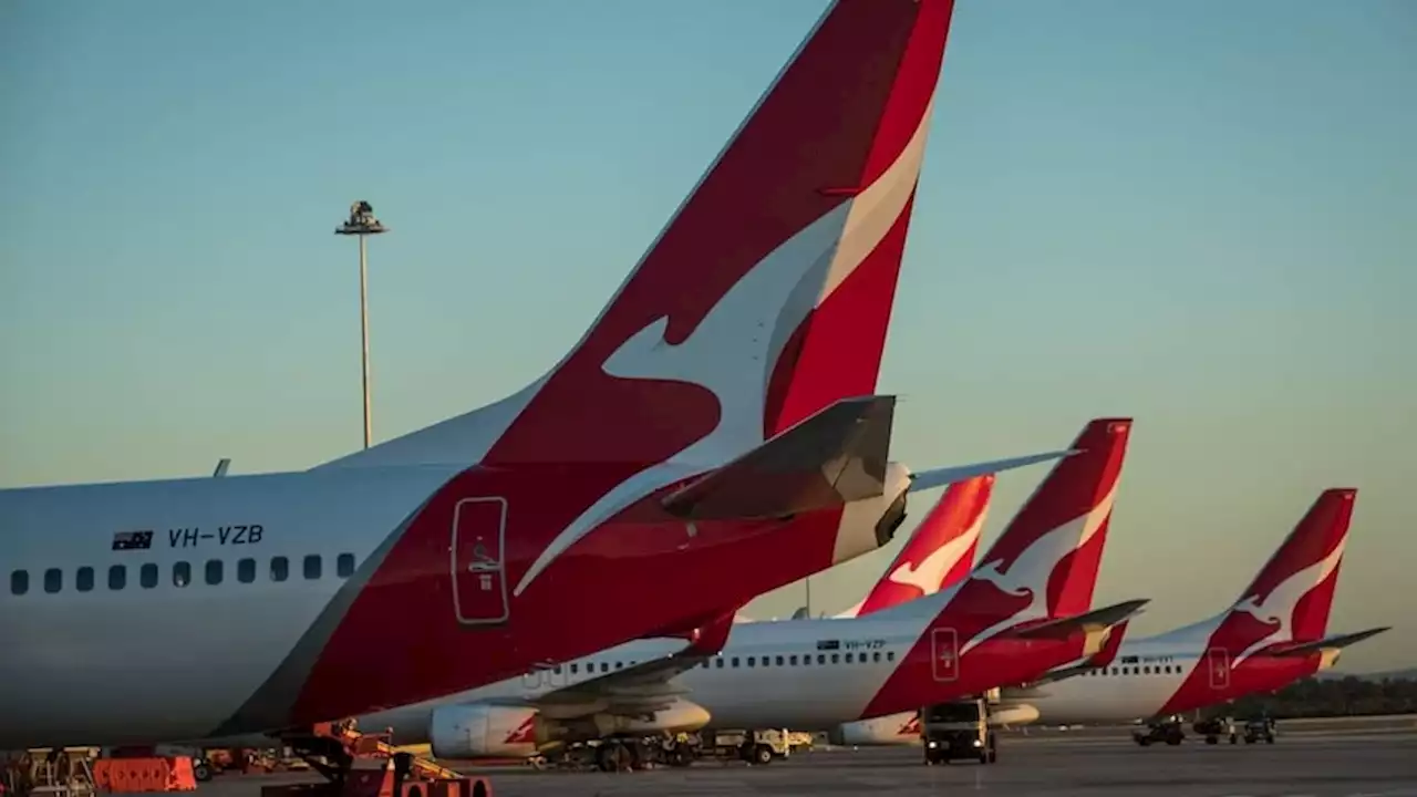 Ever been confused flying out of Perth Airport? Why Qantas stands accused of holding WA back