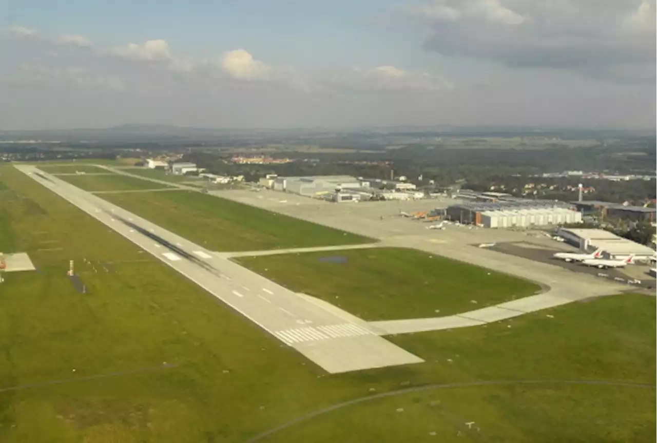 Flughäfen Leipzig/Halle und Dresden starten in den Sommerflugplan