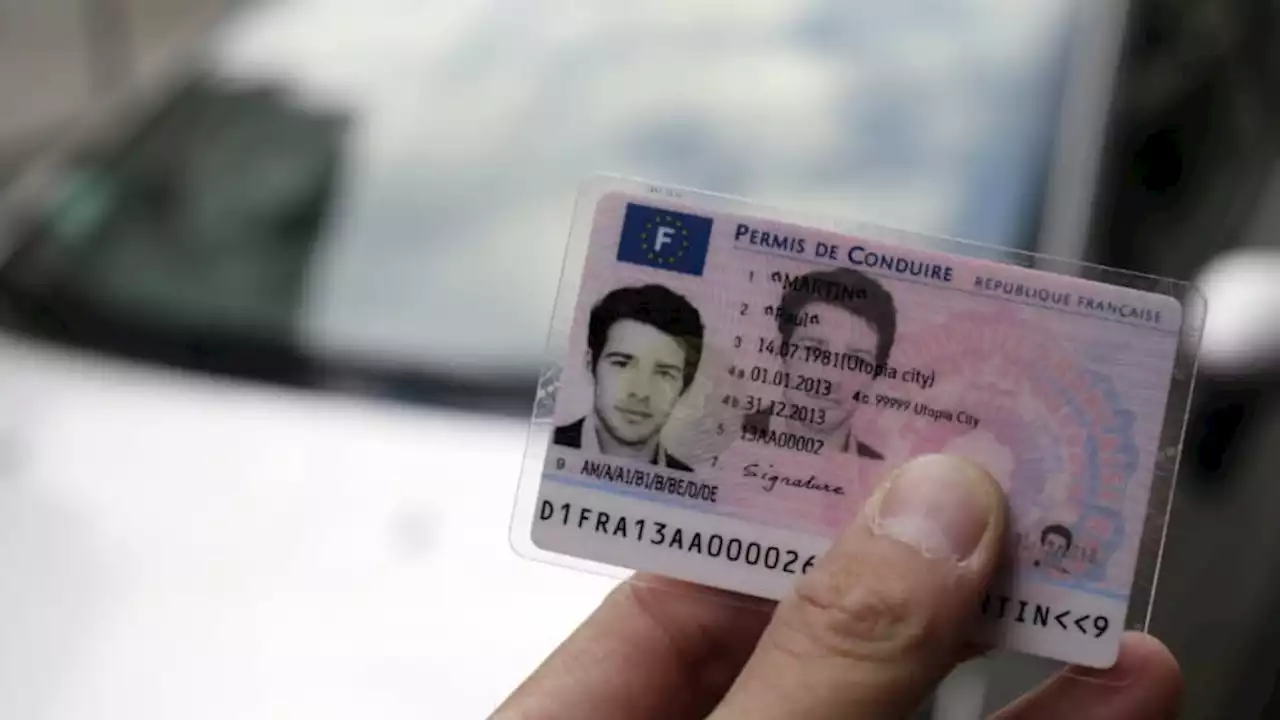 Combien coûte le permis de conduire en France?