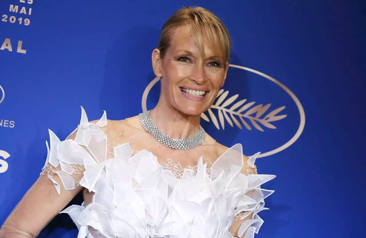 Estelle Lefébure, 56 ans, dévoile son secret beauté et minceur et c'est étonnant