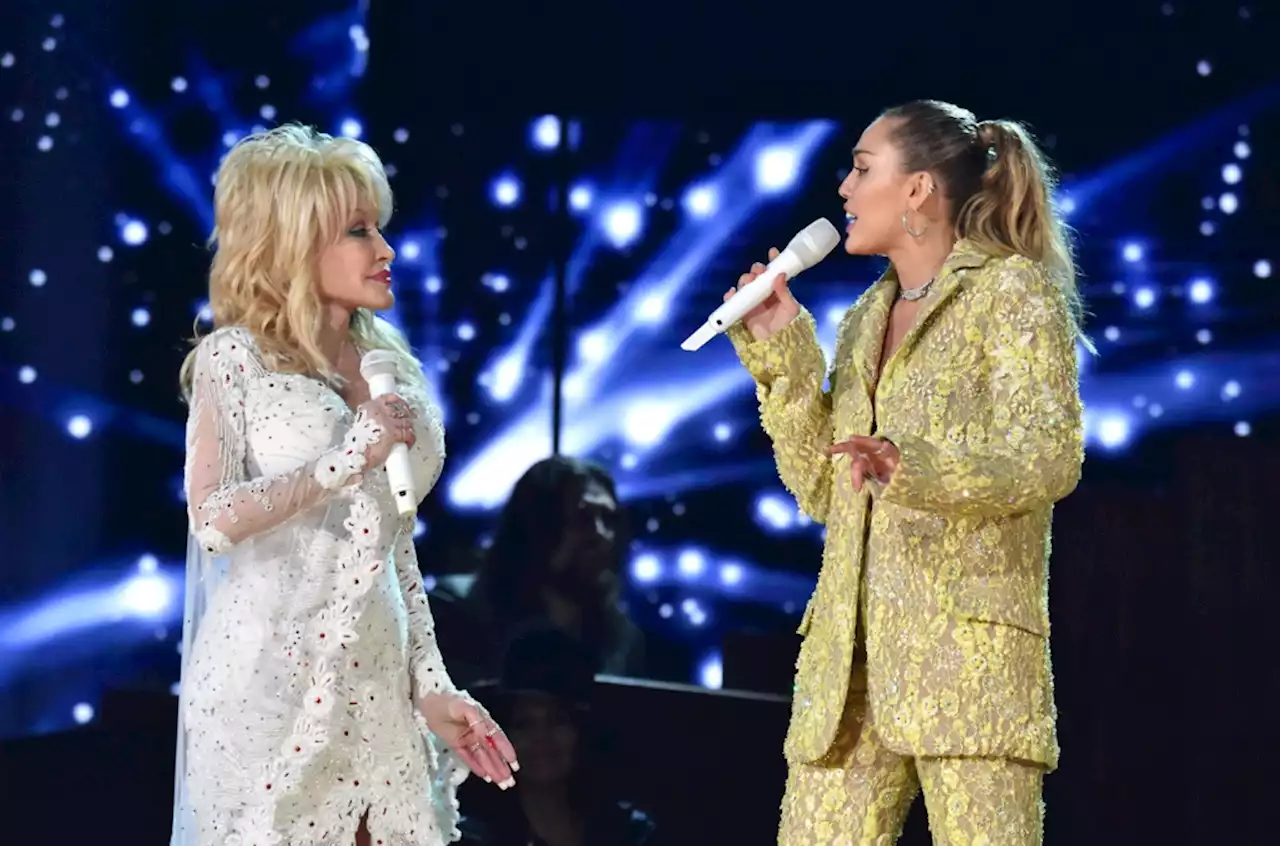 Teacher Says Miley Cyrus/Dolly Parton Duet ‘Rainbowland’ Pulled From Spring Concert at Wisconsin Grade School: ‘No Reason Given’