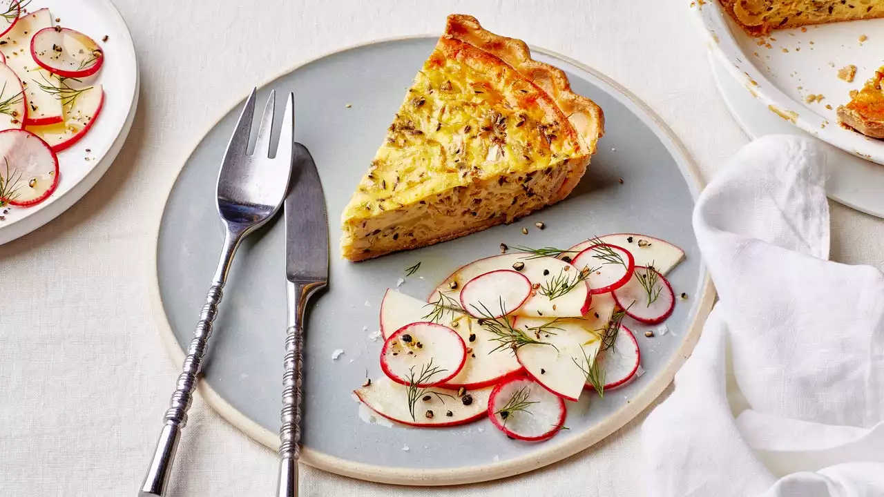 Cabbage Quiche With Apple-Radish Salad