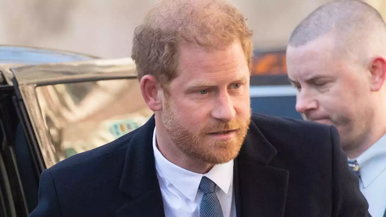 Prince Harry au Royaume-Uni : six semaines avant le couronnement, il est à Londres pour une sombre r...