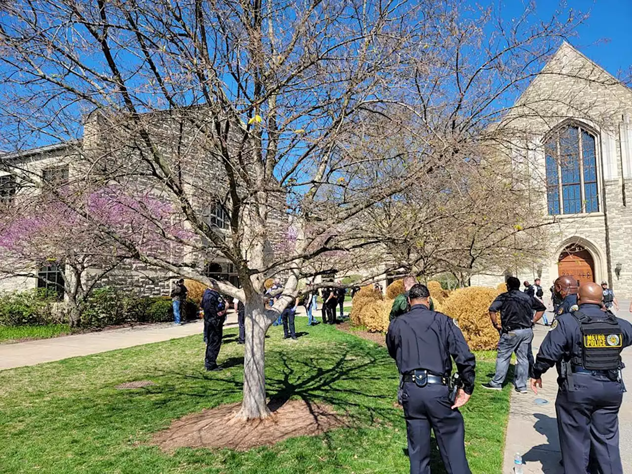 Etats-Unis : trois enfants tués dans une fusillade dans une école primaire de Nashville, le tireur abattu