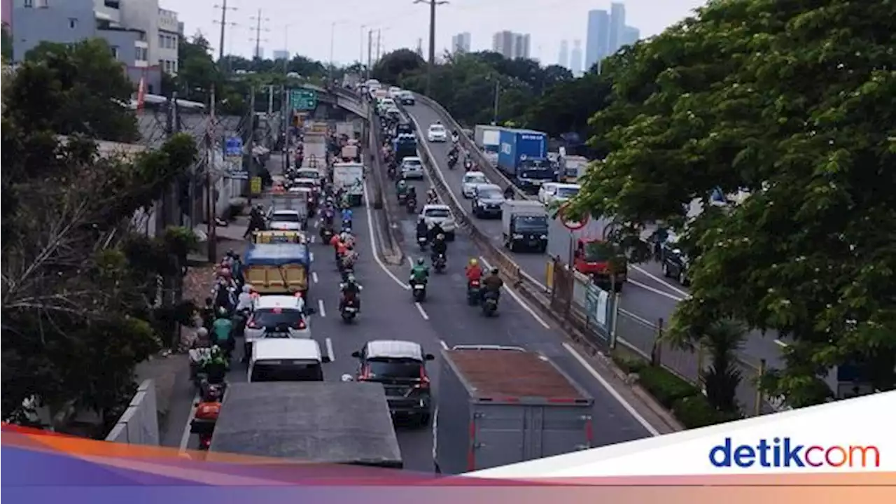 Kondisi Terkini Separator di Flyover Pesing yang Sempat Pecah Berhamburan