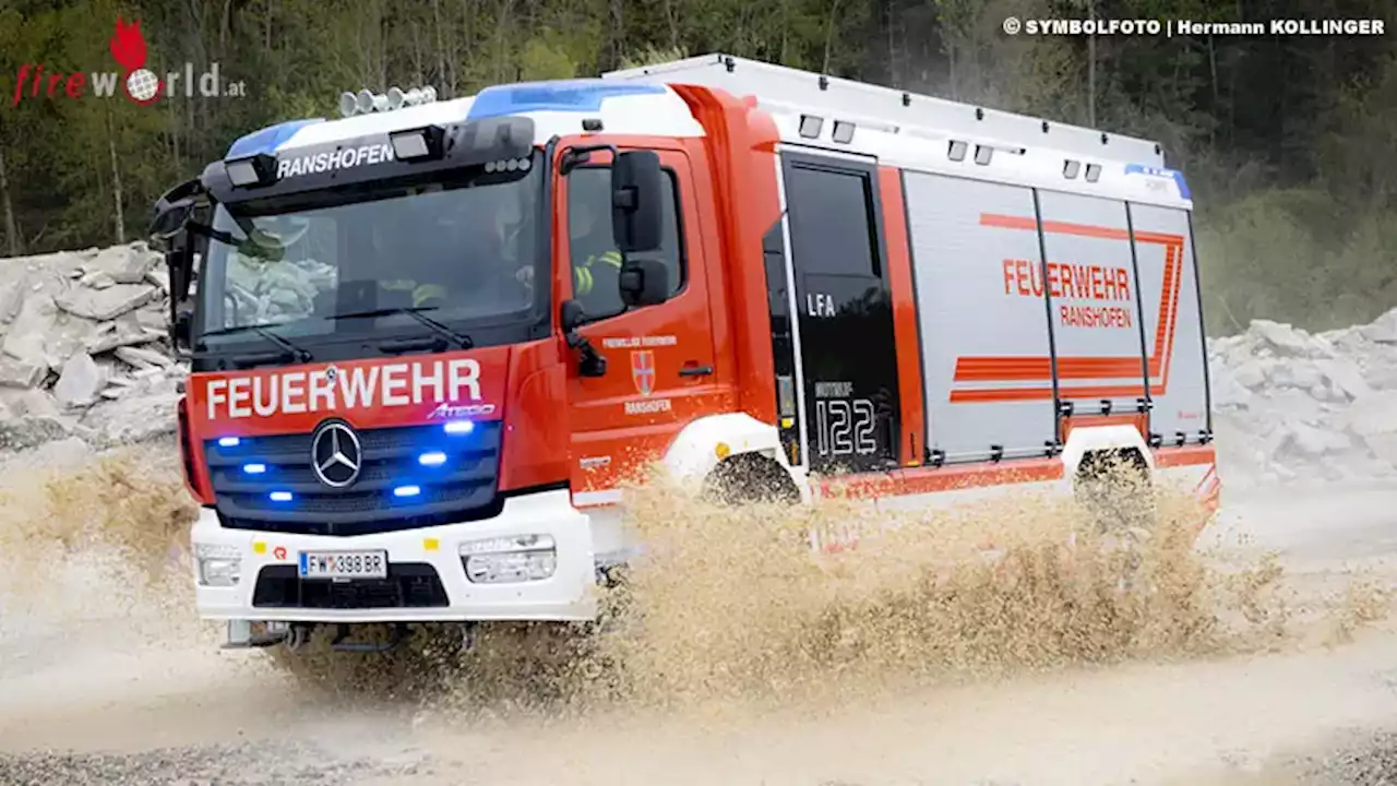 Tirol: Wegen Spinne Auto verrissen und bei der Wolfsklamm in Bach gestürzt