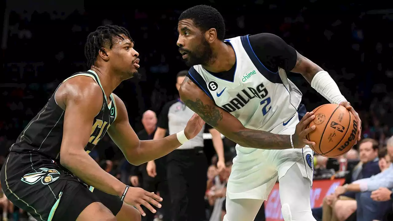 Mavericks' Kyrie Irving gets fan ejected during game vs Hornets