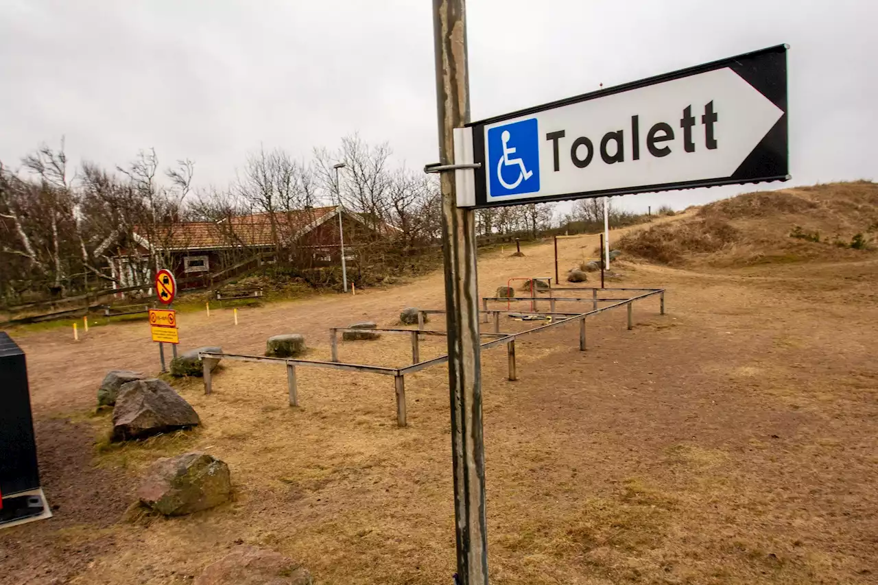 Grannar sätter stopp för nya toaletter på stranden