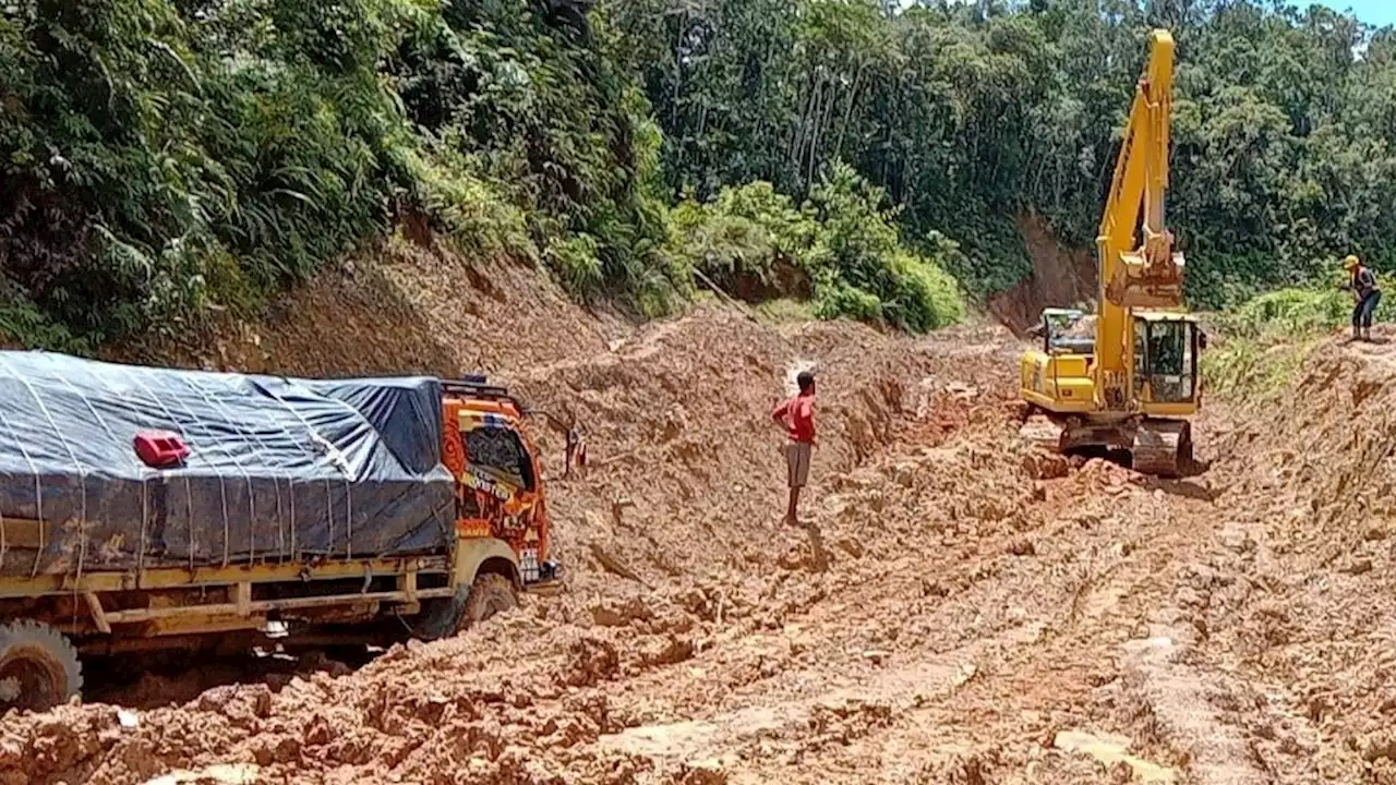 Perbaikan Sembilan Titik Jalan Rusak, Trans-Papua Rute Jayapura-Wamena Ditutup