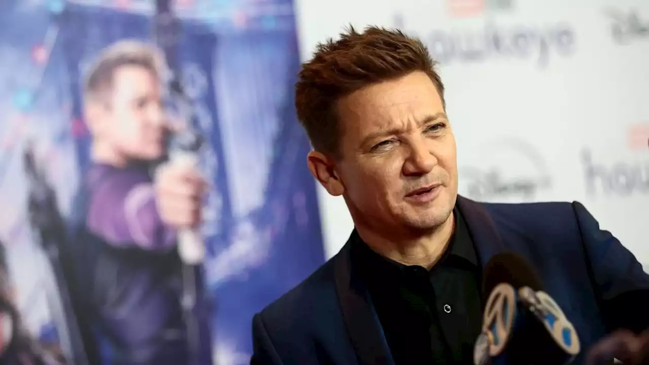 Jeremy Renner walks 3 months after being run over by snowplow