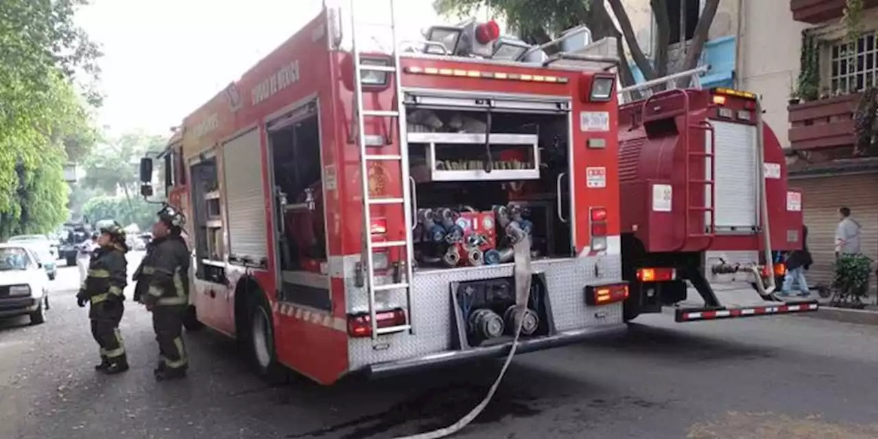 Equipos de emergencia responden a fuerte incendio en refaccionaria de la colonia Juárez