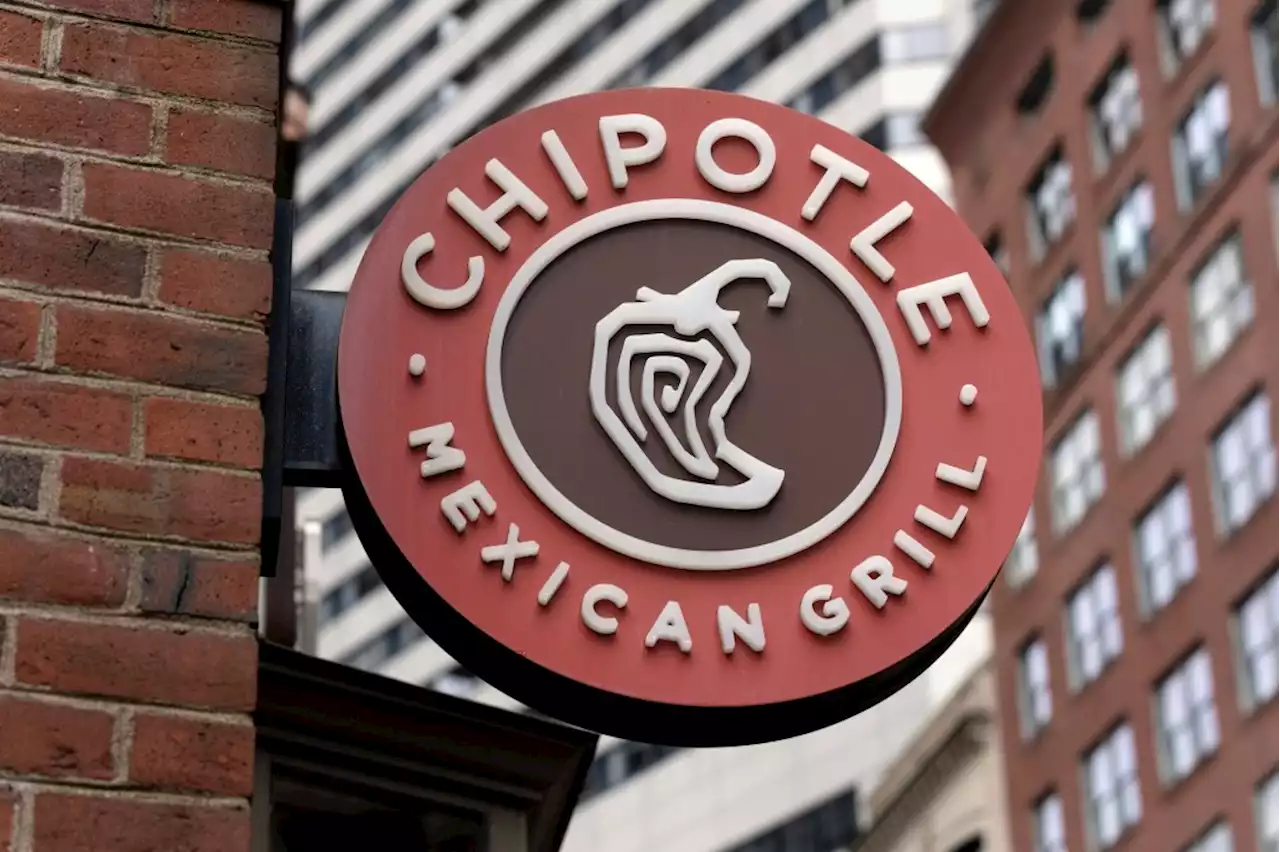 Chipotle will pay workers at store it closed after union push