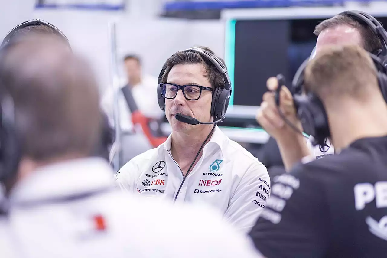 Wolff fully committed to seeing team back to front of F1 grid